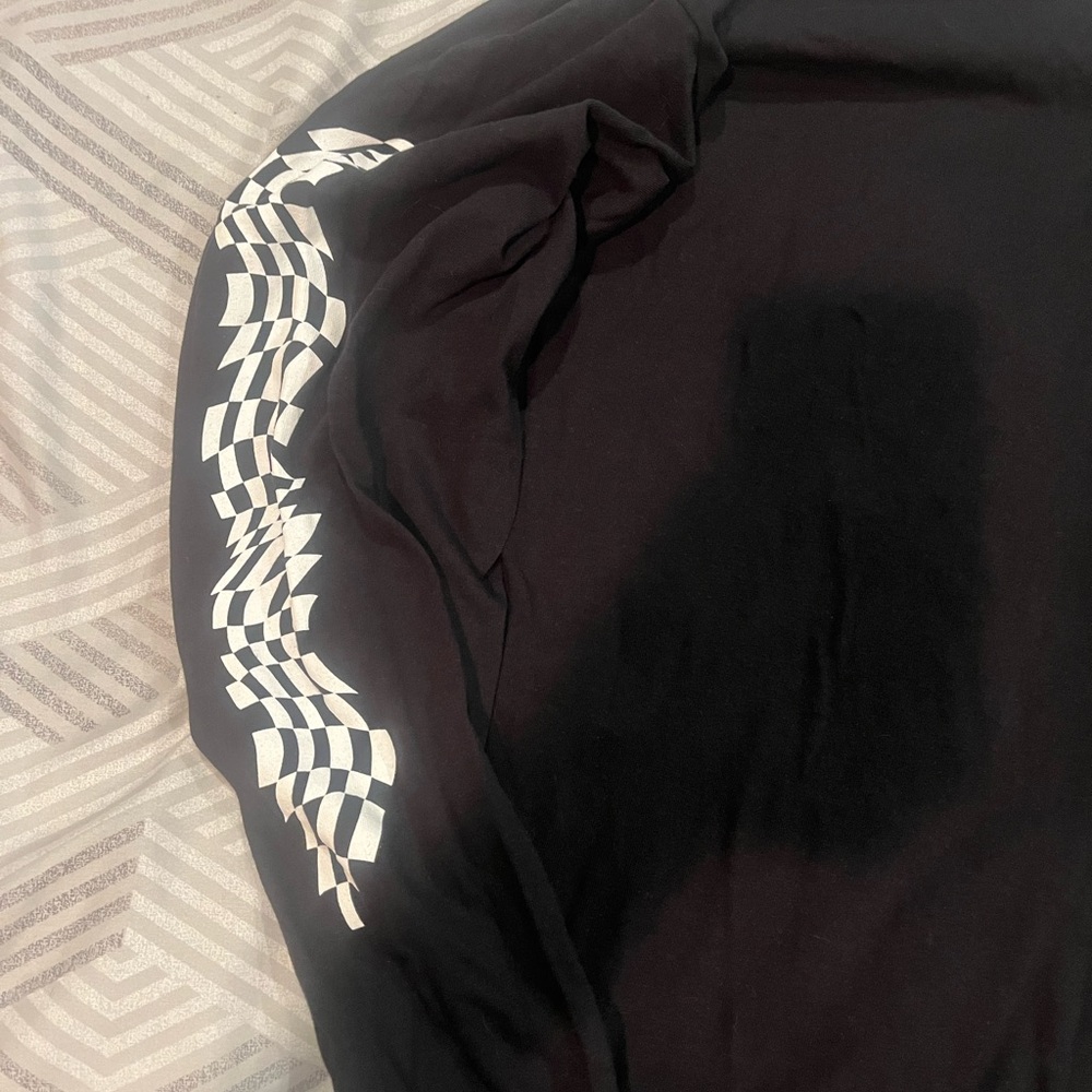 Vans and Patagonia long sleeve t shirt bundle - Picture 11 of 13